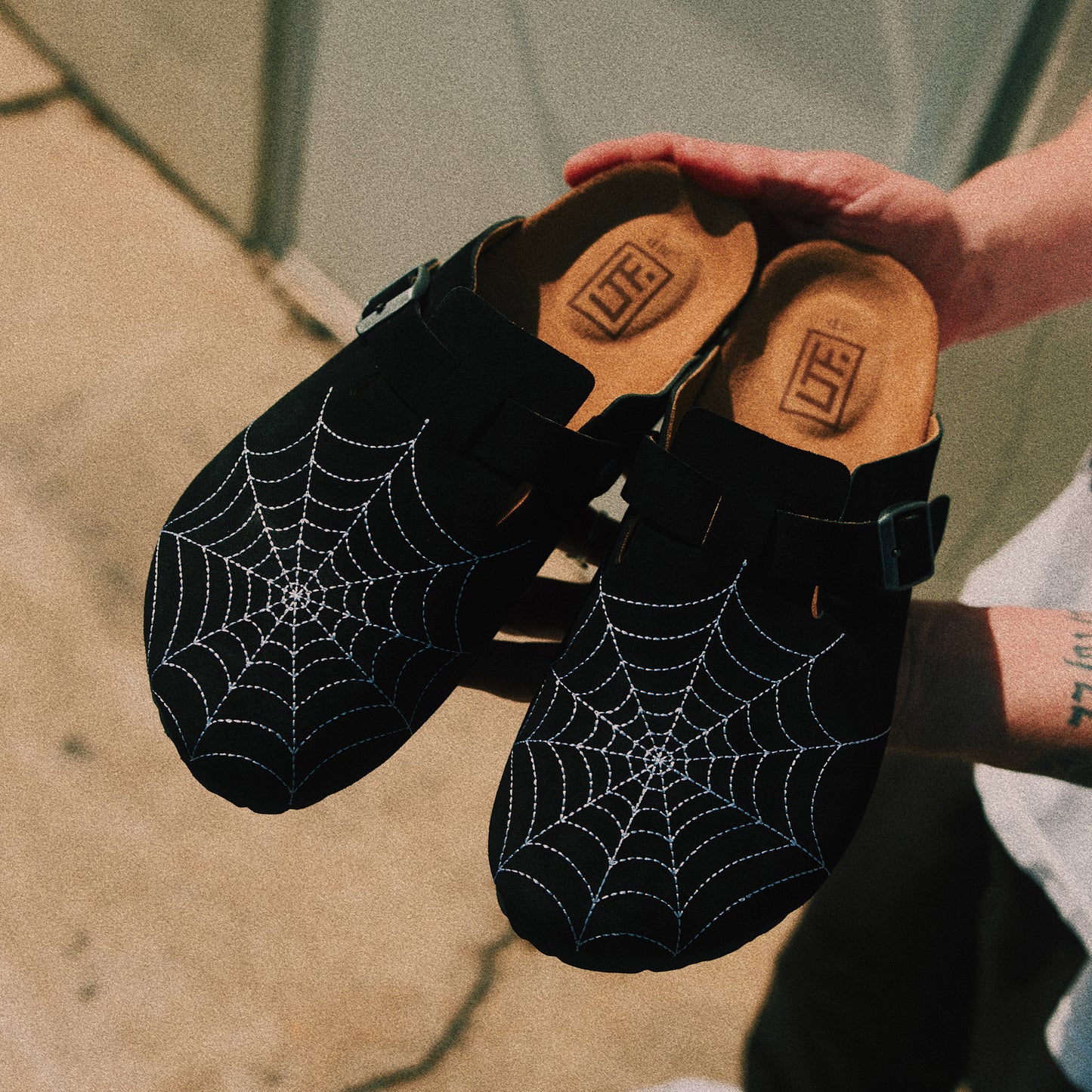LTF SPIDERWEB MULE SHOE